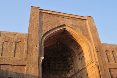 Forumad Friday Camii 12. yüzyılda Büyük Seljuk döneminde inşa edilmiştir. Camideki tuğla işi çarpıcı. Damgan, Semnan, İran.