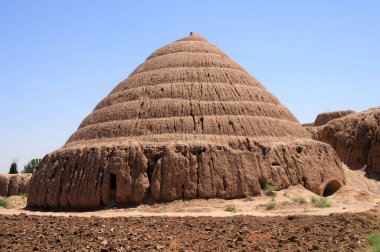 Kashan Sarnıç 12. yüzyılda Büyük Seljuk döneminde inşa edildi. Sarnıç ortaçağda buz ve su depolamak için kullanıldı. Kashan, İran.