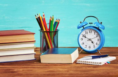  Öğrenme ve geliştirme, öğrenme zamanı. Sınav hazırlama konsepti.