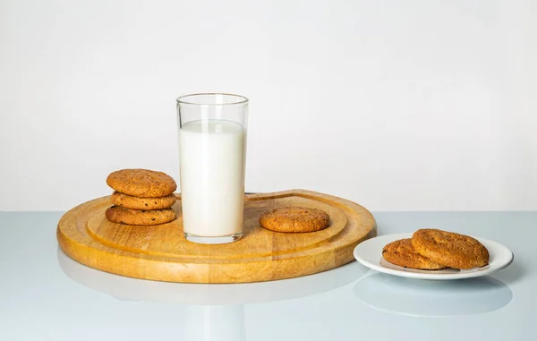 Glass Milk Cookies Table White Background — Stock Photo, Image