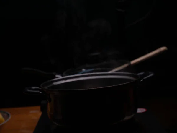 Steam Rising Boiling Water Pot Stove Vapour White Smoke Pan — Stock Photo, Image