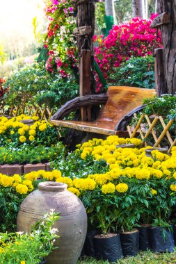 Çiçek Bahçe ahşap sandalye.