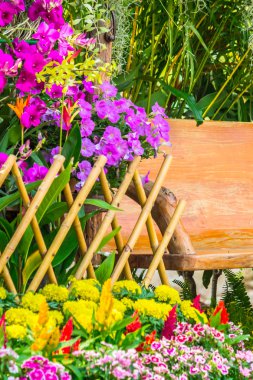 Çiçek Bahçe ahşap sandalye.