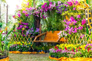 Çiçek Bahçe ahşap sandalye.