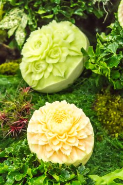 Kavun meyve oymacılığı.