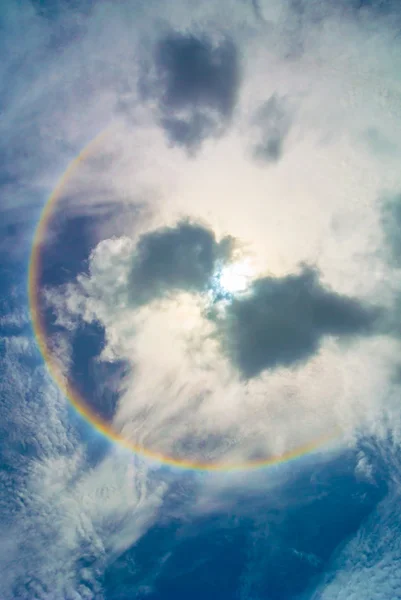 Sun halo and clouds. — Stock Photo, Image