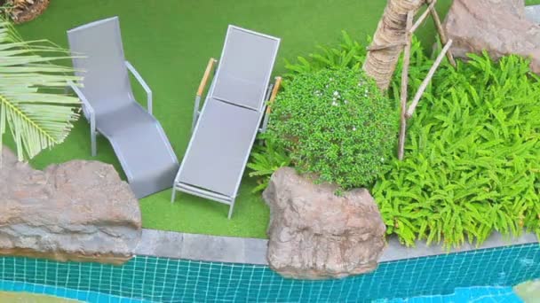 Swimming pool in garden, HD vdo. — Stock Video