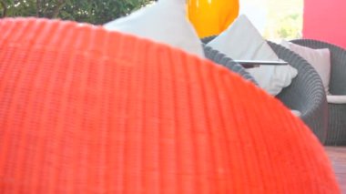 Yuvarlak hasır masa takımları, Hd vdo.