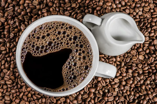Кофе и молоко — стоковое фото