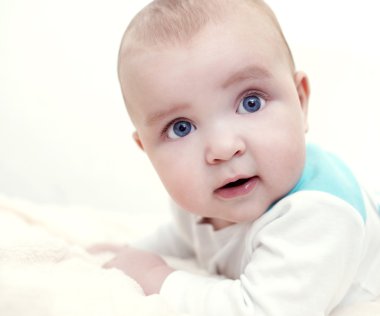 Erkek bebek battaniye var yalan