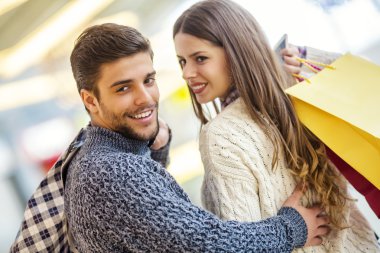 Satılık, teknoloji ve insan kavramı