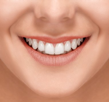 sağlıklı bir beyaz gülümseme