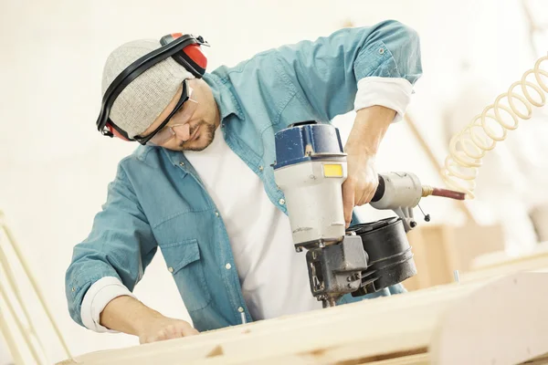 Safety-conscious contractor — Stock Photo, Image