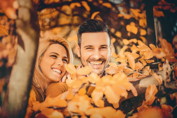 Young couple in love outdoor — Stock Photo, Image