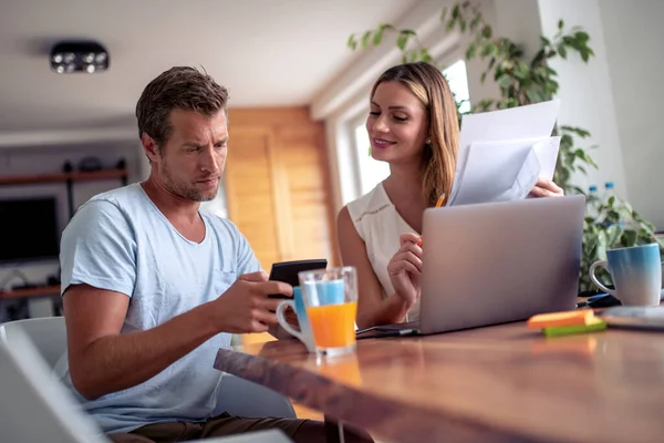 Finanzen Familie Haus Und Lebensstil Konzept — Stockfoto