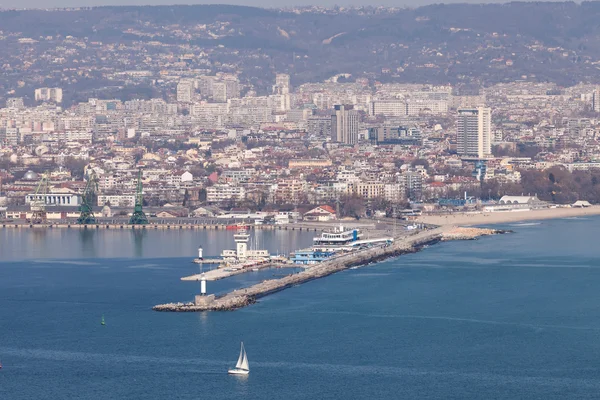 Vista geral de Varna, a capital do mar da Bulgária — Fotografia de Stock