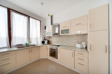 Modern mutfak iç. İç fotoğraf.