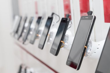 Galeride yeni cep telefonları