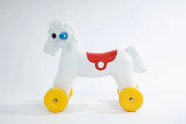 Plastic Speelgoed Paard Witte Achtergrond — Stockfoto