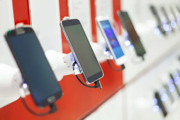 Novos Telefones Celulares Showroom — Fotografia de Stock