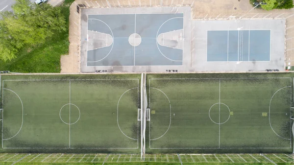 Blick Von Oben Auf Public Football Fußballfelder Tennisplatz Und Basketballplatz — Stockfoto