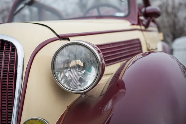 Detalle de cerca de un coche de época — Foto de Stock