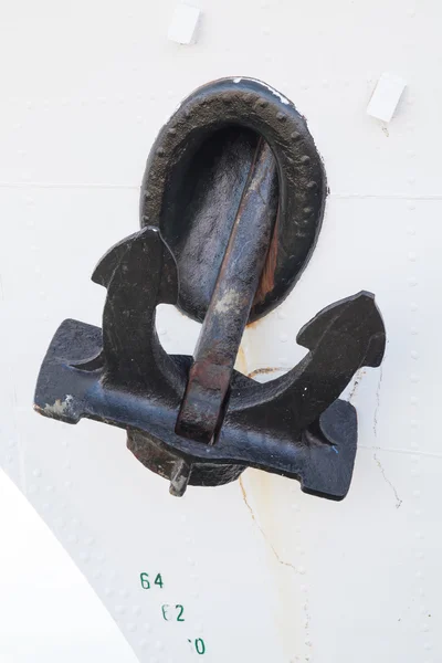 Black anchor of old boat — Stock Photo, Image