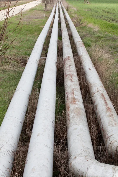 Installation industrieller Pipelines mit Gas und Öl — Stockfoto