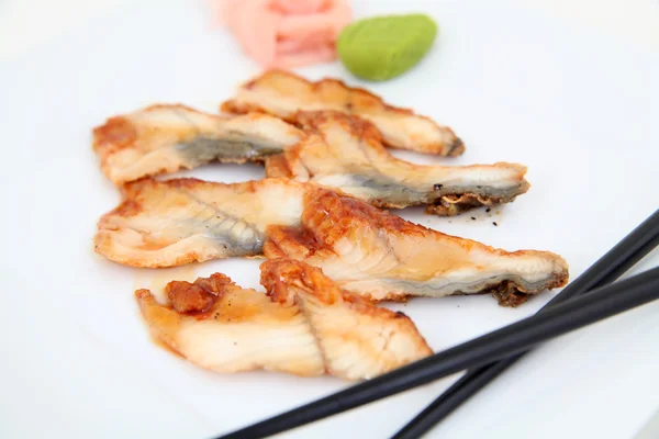 Yılan balığı sashimi, suşi. geleneksel Japon yemekleri — Stok fotoğraf