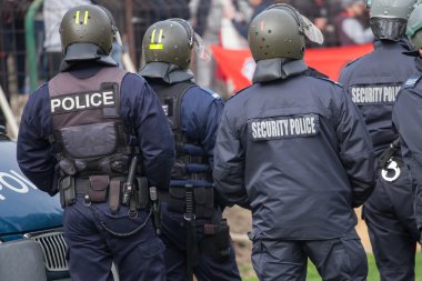  Polis memuru