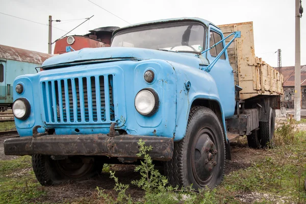 Old abandoned truck — Stock Photo, Image