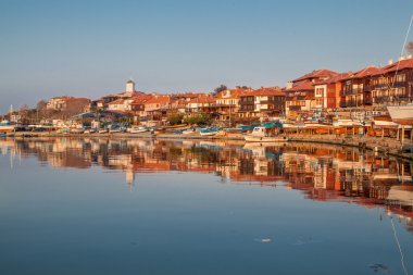 Nessebar, Bulgaristan - 24 Nisan 2013 - Nessebar, antik kenti arası Karadeniz Sahil panoramik manzaralı