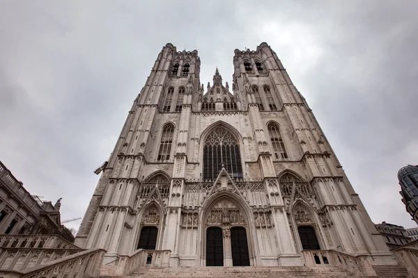St. Michael und St. Gudula Kathedrale. schöne gotische Kathedrale in Brüssel, Belgien — Stockfoto
