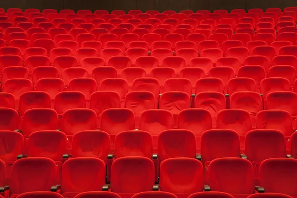 Lugares vazios no cinema vermelho ou no teatro — Fotografia de Stock