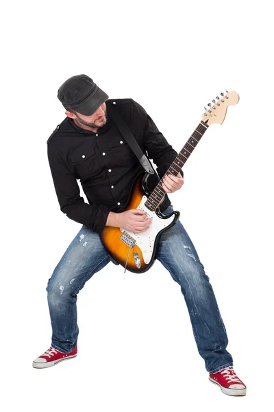 Músico tocando guitarra elétrica com entusiasmo. Isolado em branco — Fotografia de Stock
