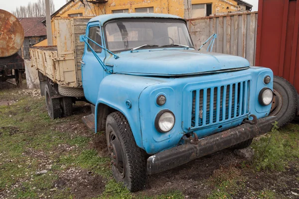 Old abandoned truck — Stock Photo, Image