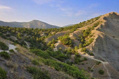 Dağ manzarası. Kırım Dağları'nda dağ Vadisi.