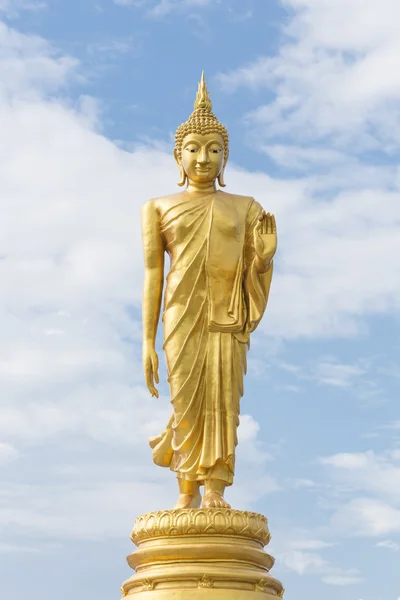Stojící socha Buddhy — Stock fotografie