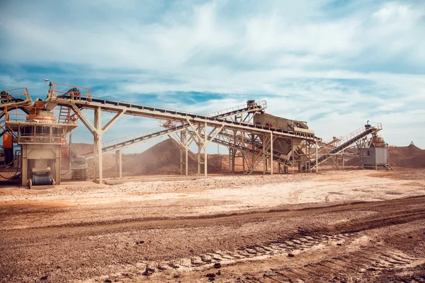 Ezilmiş taş üretim tesisi