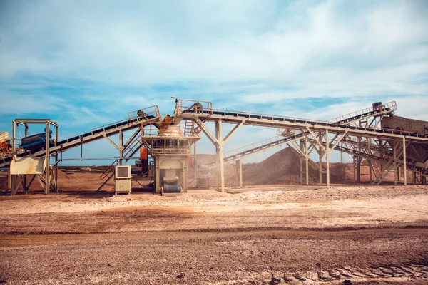 Ezilmiş taş üretim tesisi