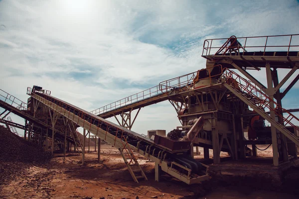 A planta da produção a pedra esmagada — Fotografia de Stock