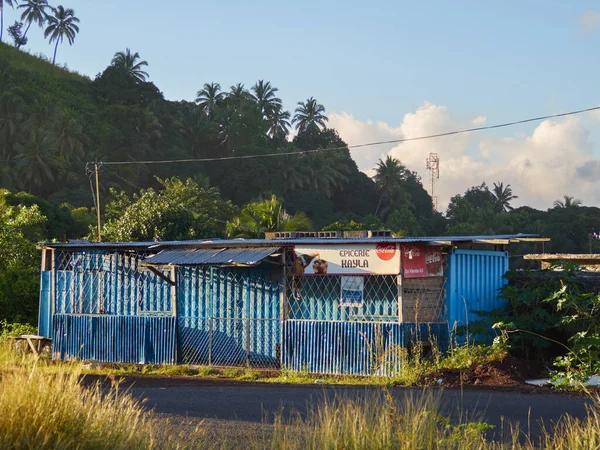 Grand Comoros, Moroni - 17 Ocak 2017: Genellikle Grand Comoros 'taki köy evi. 