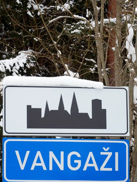 VANGAZI, LATVIA - JANUARY 14, 2021: Close up view to the sign town sign Vangazi during the winter. — Stock Photo, Image