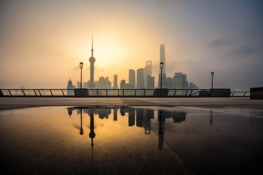 Su yansıma Şanghay