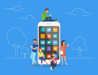 İnsanlar akıllı telefonlar açık havada kullanarak aygıtları ile