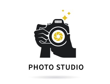 Fotoğrafçı el kamera düz çizim simgesini veya logo şablonu ile