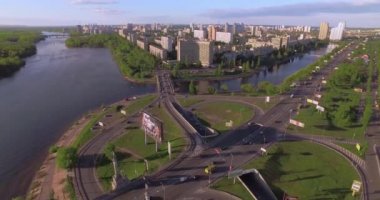 Havadan görünümü Dinyeper Nehri ve Rusanivs'kyi Kanal. Kyiv, Ukrayna