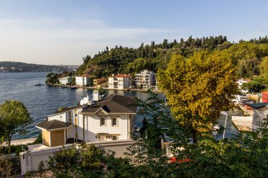 Köprü ve Boğaz manzarası. Toprak seti. Türkiye, turizm