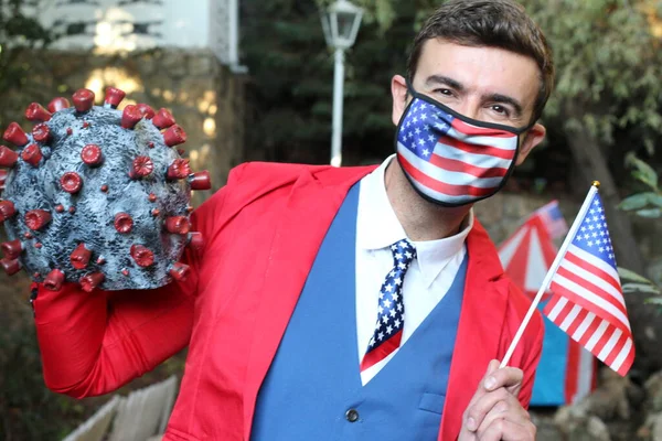 Portret Van Mens Rood Blauw Pak Met Amerikaanse Vlag Masker — Stockfoto