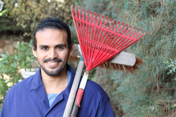 Primer Plano Retrato Joven Jardinero Guapo Con Herramientas Sobre Naturaleza — Foto de Stock